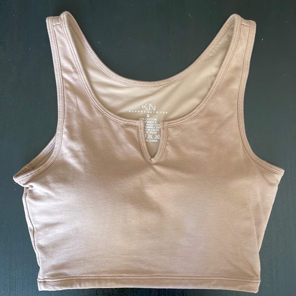 Klassy Network V-Cut Brami (Crop) - Brown, Size Small